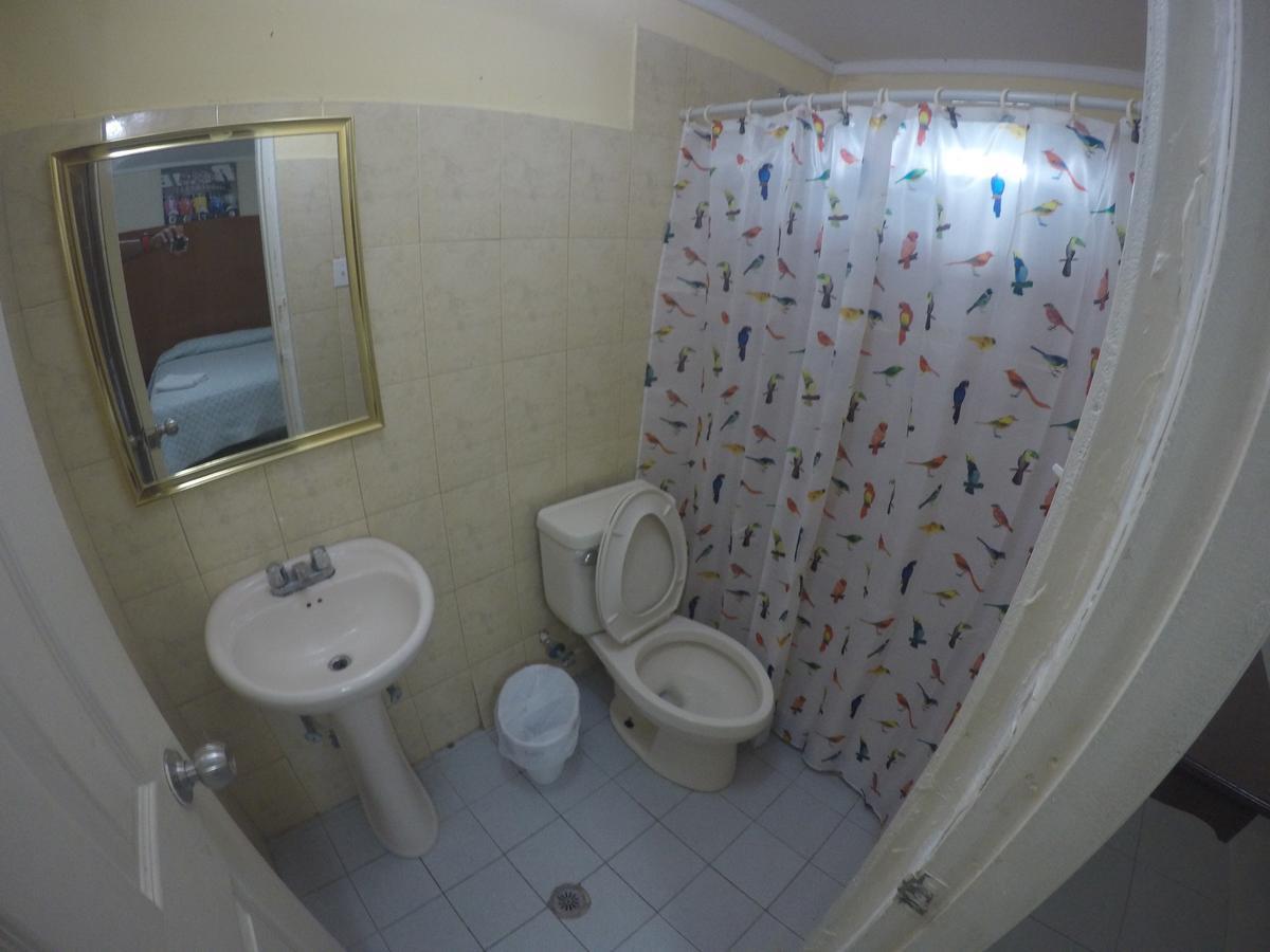 America Hotel 2*
